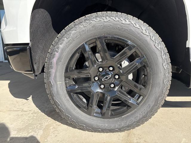 2025 Chevrolet Silverado 1500 Vehicle Photo in MANHATTAN, KS 66502-5036