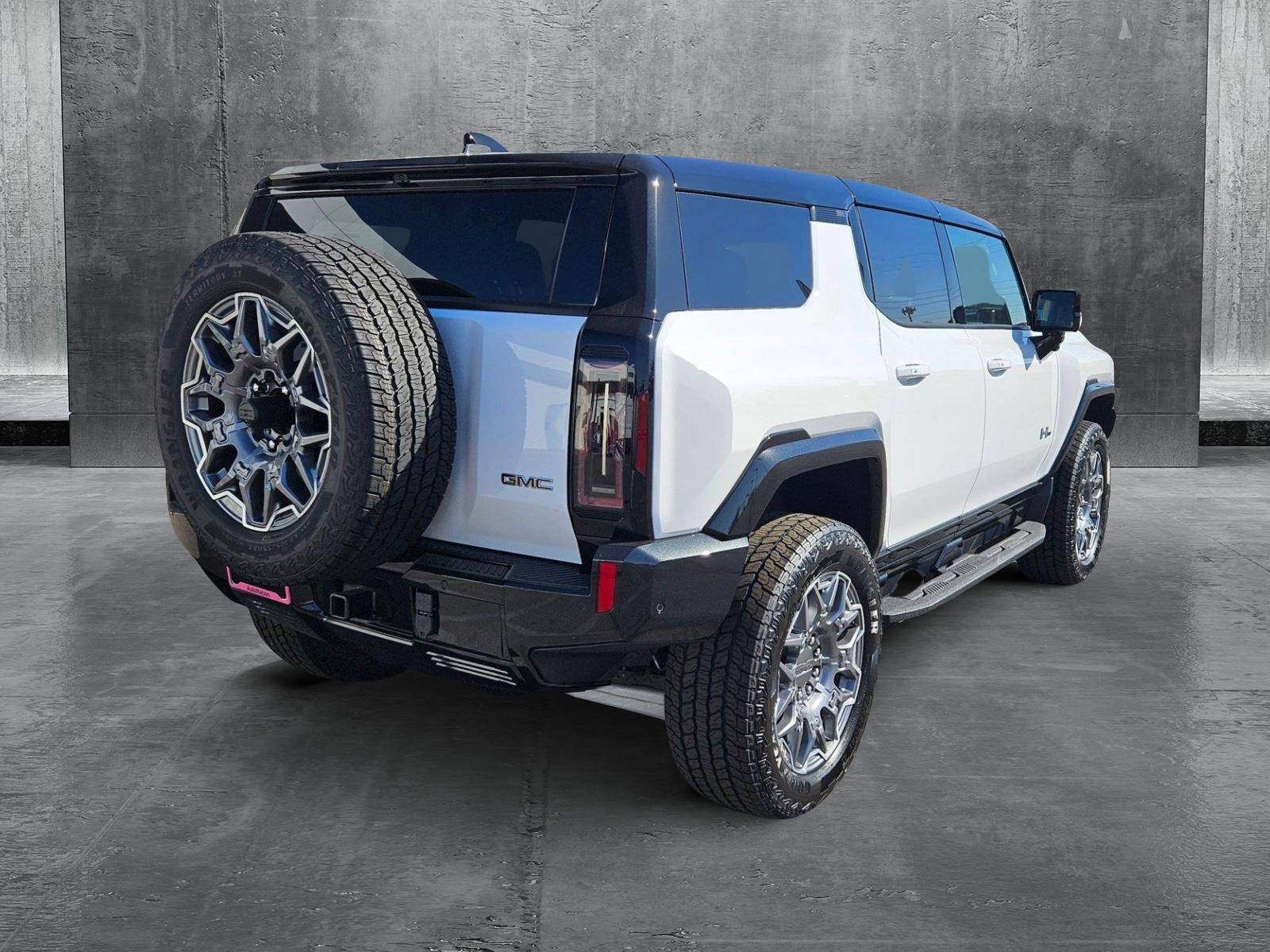 2025 GMC HUMMER EV SUV Vehicle Photo in LAS VEGAS, NV 89146-3033