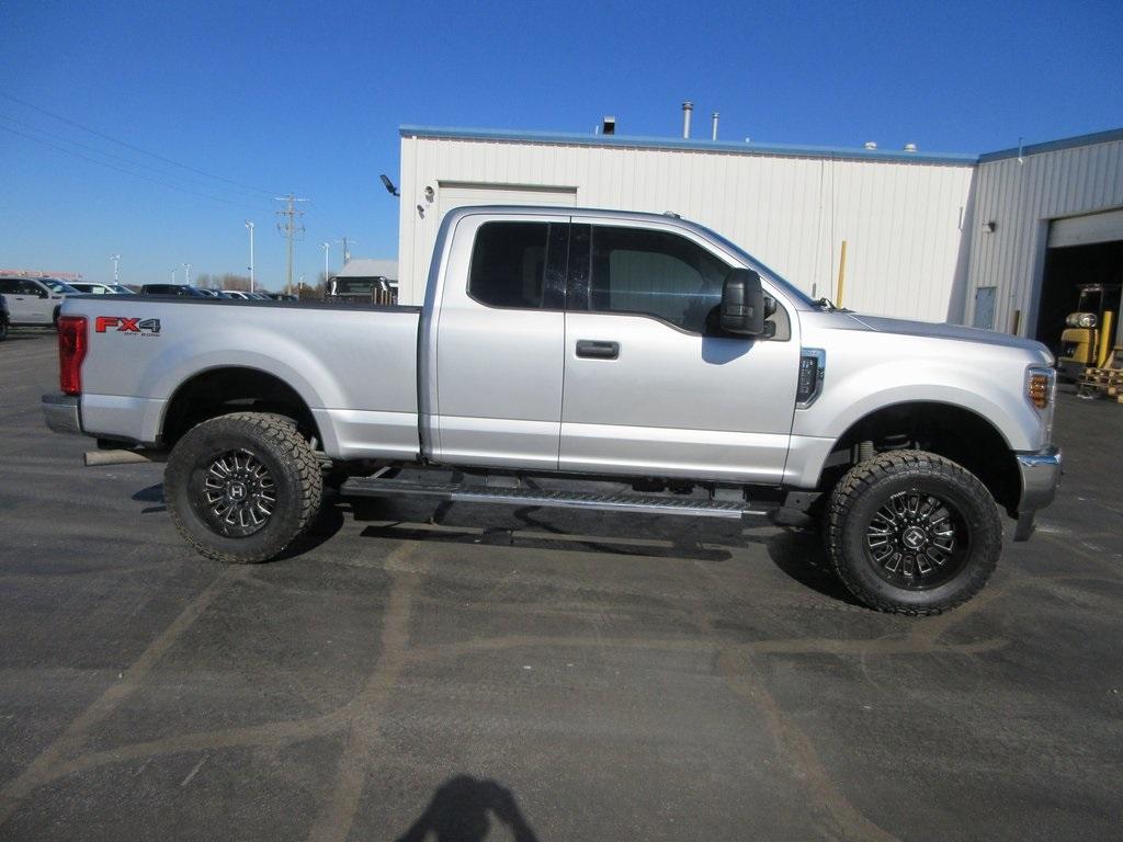 Used 2019 Ford F-250 Super Duty XLT with VIN 1FT7X2B62KED46418 for sale in Collinsville, IL