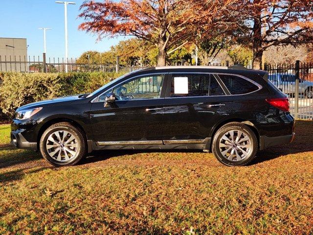 2017 Subaru Outback Vehicle Photo in DALLAS, TX 75209