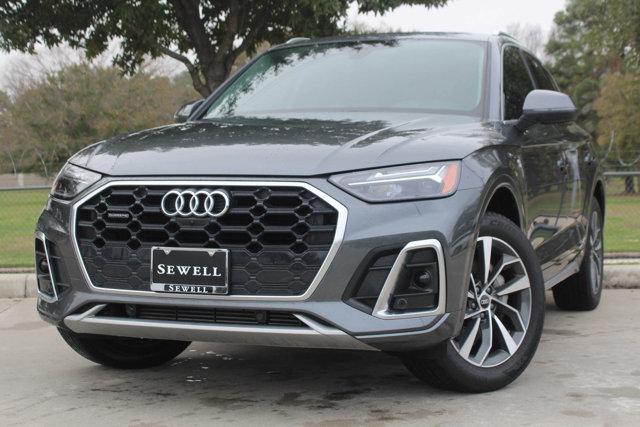 2022 Audi Q5 Vehicle Photo in HOUSTON, TX 77090