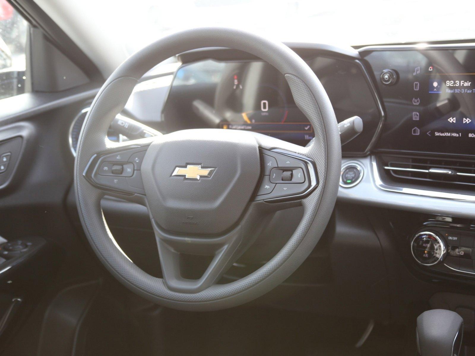 2025 Chevrolet Trax Vehicle Photo in LOS ANGELES, CA 90007-3794