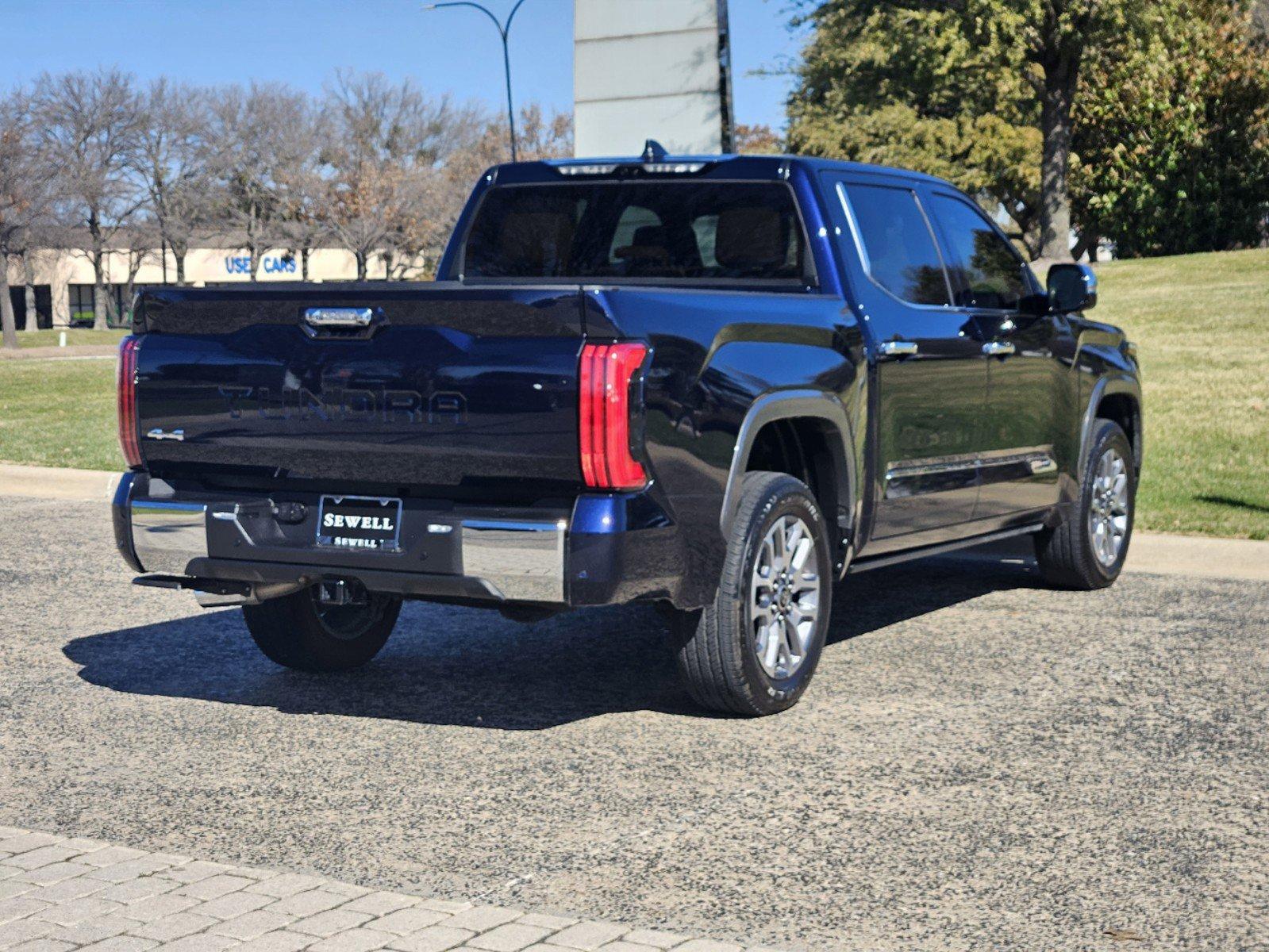 2024 Toyota Tundra 4WD Vehicle Photo in FORT WORTH, TX 76132