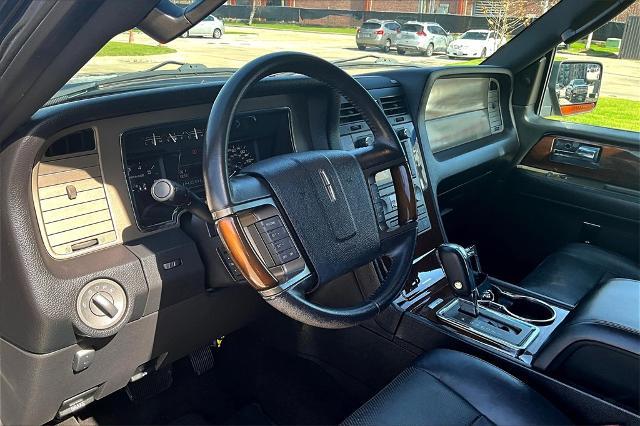 2014 Lincoln Navigator Vehicle Photo in Houston, TX 77007