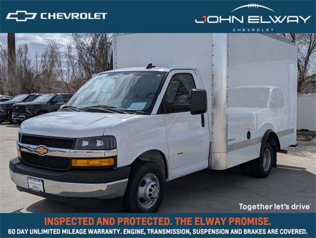 2024 Chevrolet Express Commercial Cutaway Vehicle Photo in ENGLEWOOD, CO 80113-6708