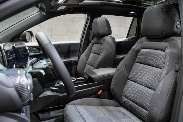 2025 Chevrolet Equinox Vehicle Photo in EVERETT, WA 98203-5662