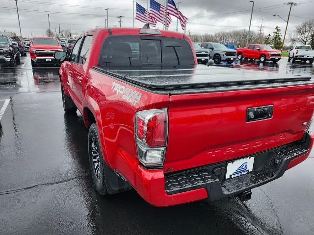 2022 Toyota Tacoma 4WD Vehicle Photo in GREEN BAY, WI 54304-5303