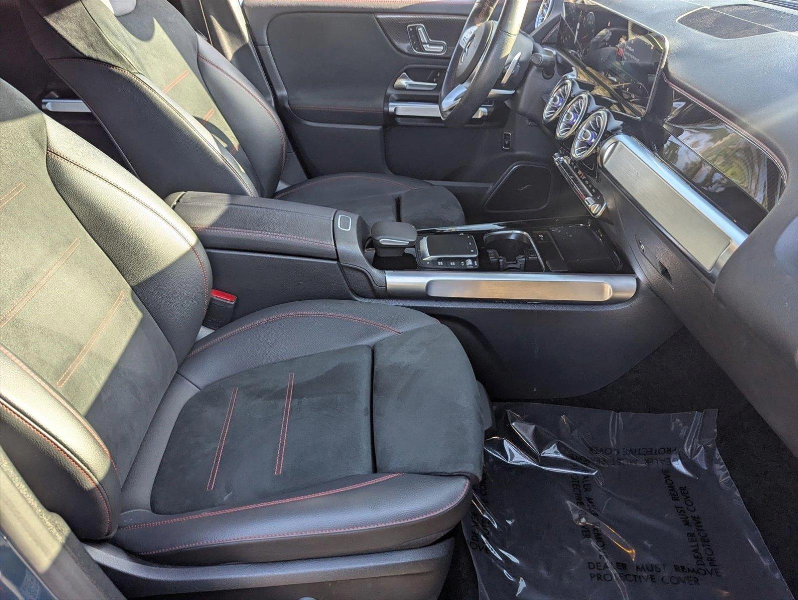 2021 Mercedes-Benz GLB Vehicle Photo in Pembroke Pines , FL 33027