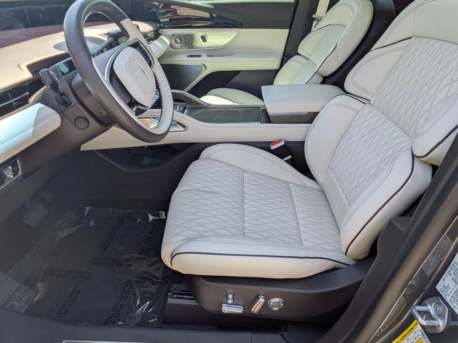 2024 Lincoln Nautilus Vehicle Photo in Clearwater, FL 33765