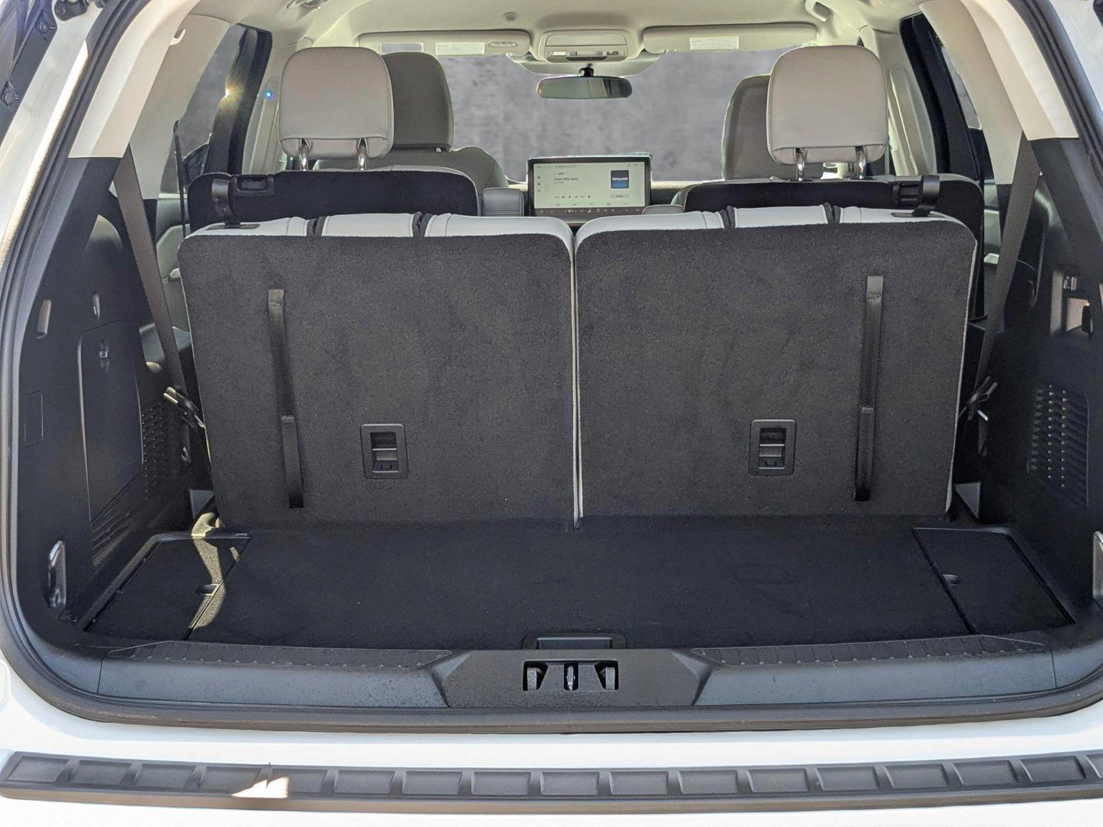 2025 Ford Explorer Vehicle Photo in St. Petersburg, FL 33713