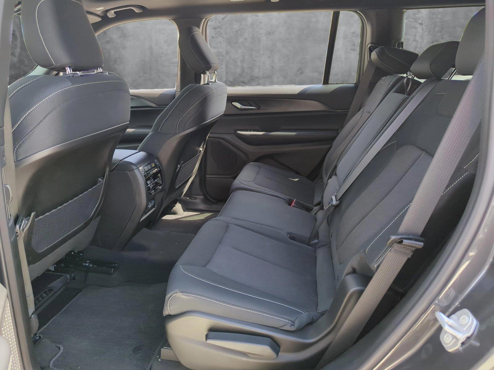 2025 Jeep Grand Cherokee L Vehicle Photo in Pembroke Pines, FL 33027