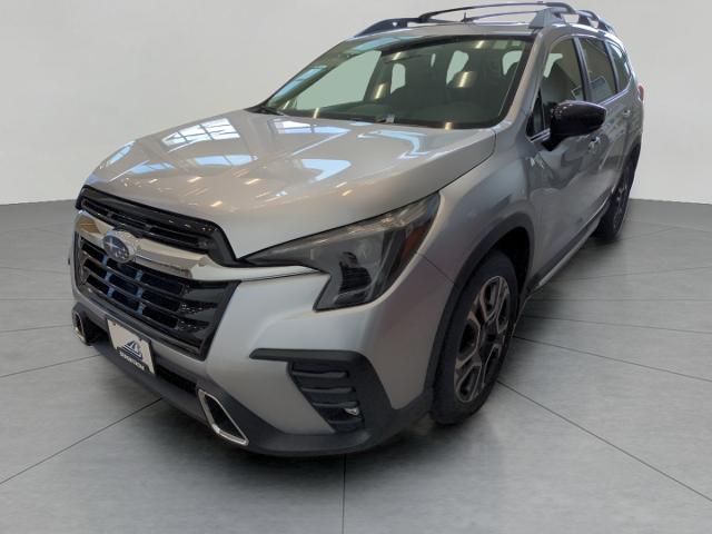 2024 Subaru Ascent Vehicle Photo in Green Bay, WI 54304