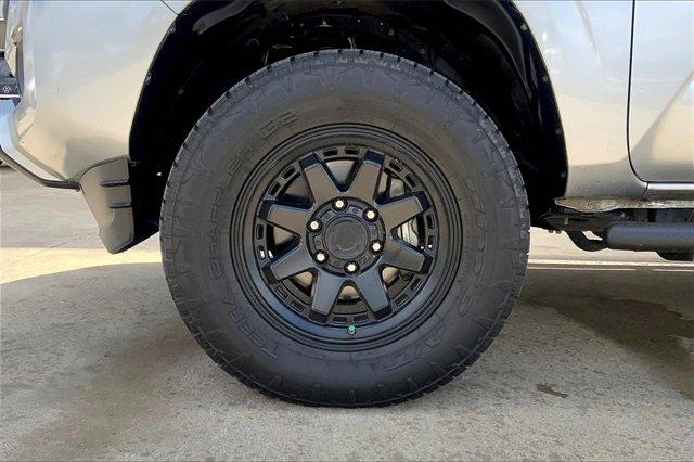 2023 Toyota Tacoma 4WD Vehicle Photo in TOPEKA, KS 66609-0000