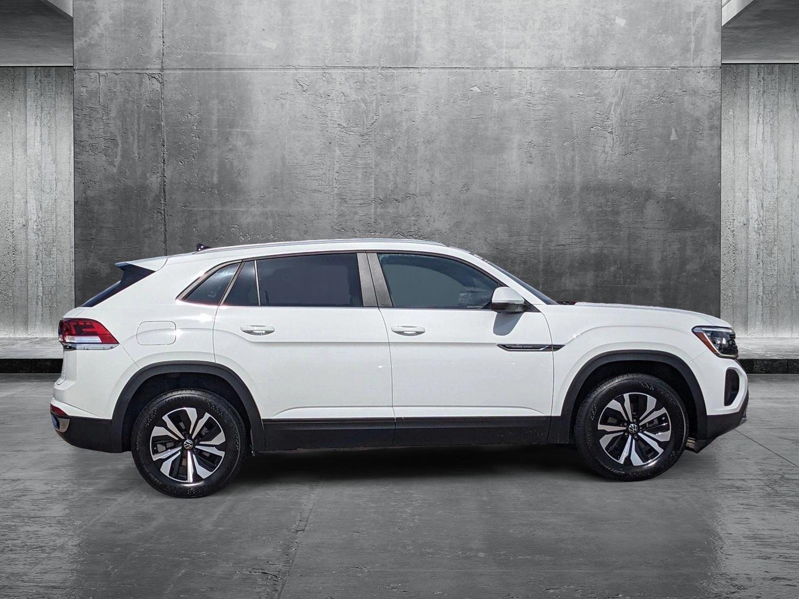 2024 Volkswagen Atlas Cross Sport Vehicle Photo in HOUSTON, TX 77034-5009