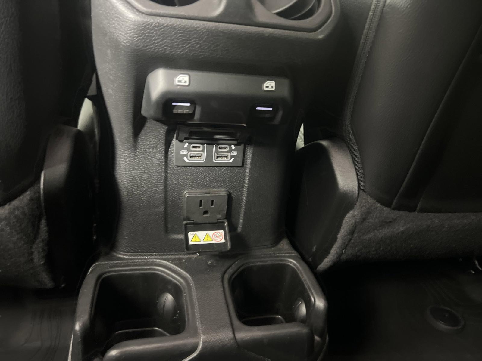 2022 Jeep Gladiator Vehicle Photo in GEORGETOWN, TX 78626-7508