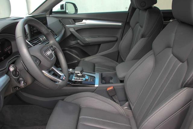 2024 Audi Q5 Vehicle Photo in SUGAR LAND, TX 77478