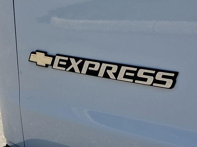 2023 Chevrolet Express Cargo 2500 Vehicle Photo in PAWLING, NY 12564-3219
