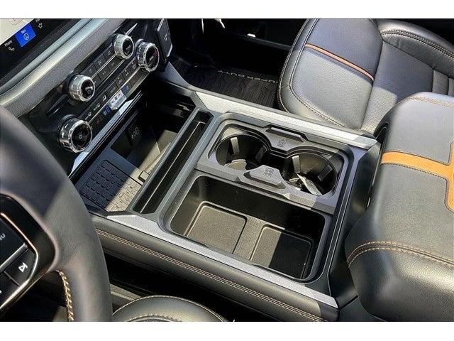 2024 Ford Super Duty F-250 SRW Vehicle Photo in Grapevine, TX 76051