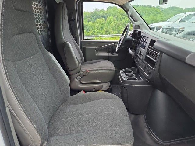 2023 GMC Savana Cargo Van Vehicle Photo in Pleasant Hills, PA 15236