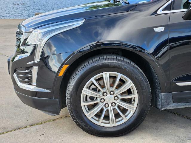 2019 Cadillac XT5 Vehicle Photo in DENTON, TX 76210-9321