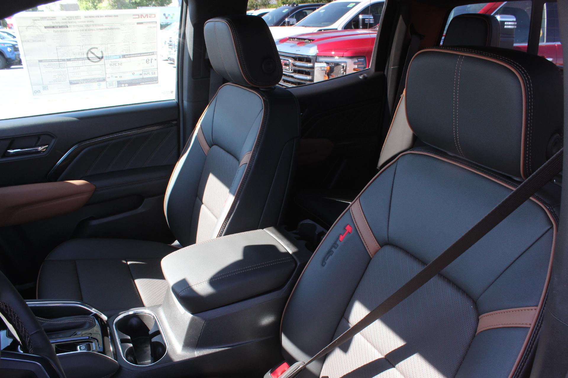2025 GMC Canyon Vehicle Photo in AURORA, CO 80012-4011
