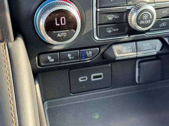2023 GMC Yukon Vehicle Photo in COLUMBIA, MO 65203-3903