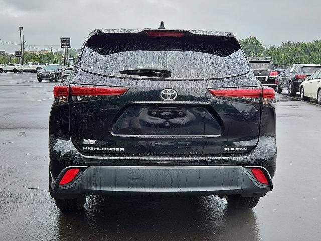 2021 Toyota Highlander Vehicle Photo in TREVOSE, PA 19053-4984