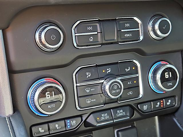 2024 GMC Yukon Vehicle Photo in TREVOSE, PA 19053-4984