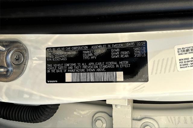 2024 Volvo XC60 Recharge Plug-In Hybrid Vehicle Photo in Houston, TX 77007