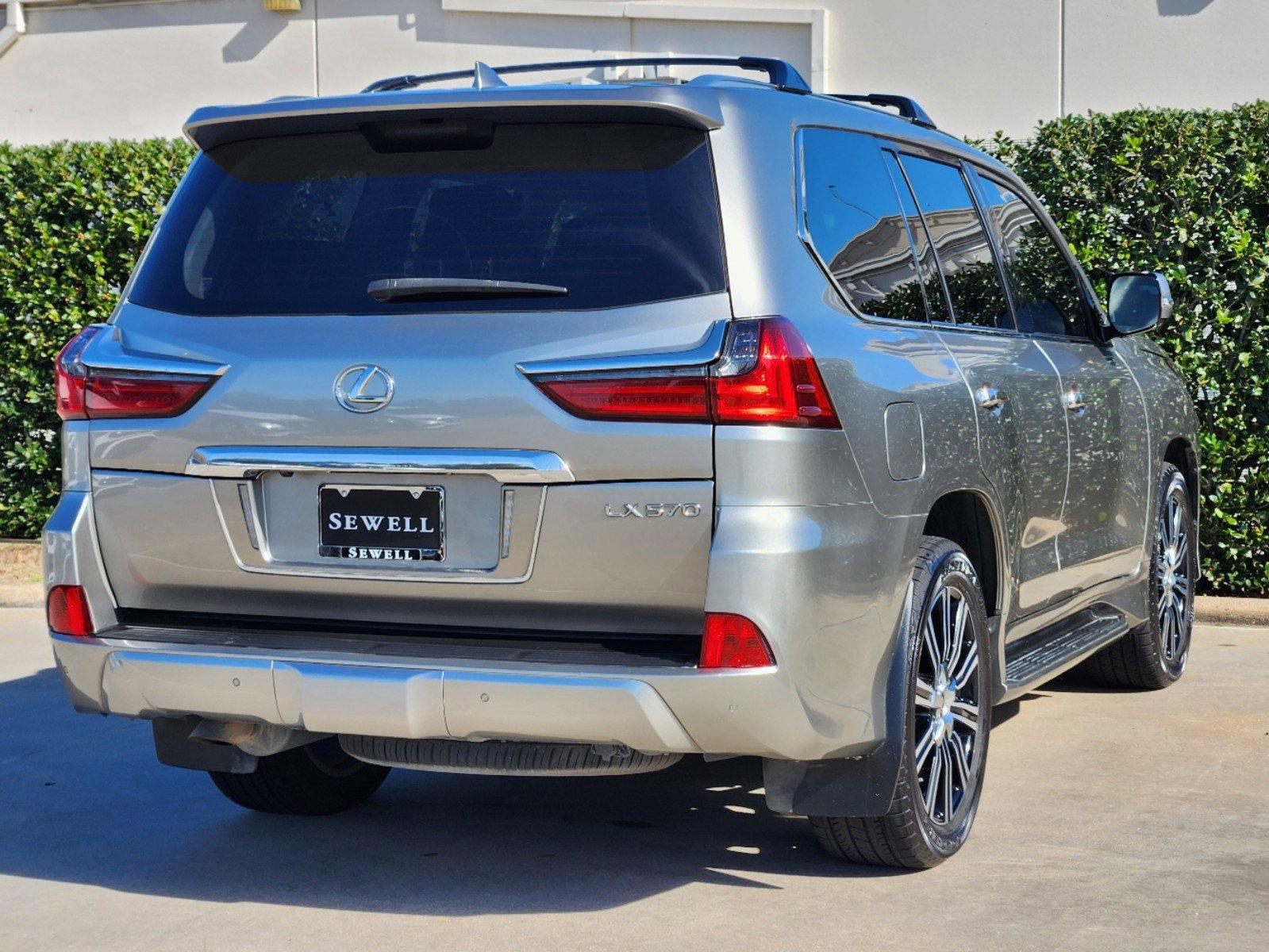 2019 Lexus LX 570 Vehicle Photo in HOUSTON, TX 77079