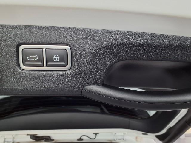 2022 Kia Sorento Plug-In Hybrid Vehicle Photo in Oshkosh, WI 54904