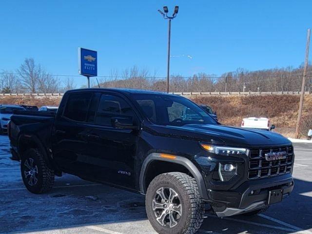 2023 GMC Canyon Vehicle Photo in GARDNER, MA 01440-3110