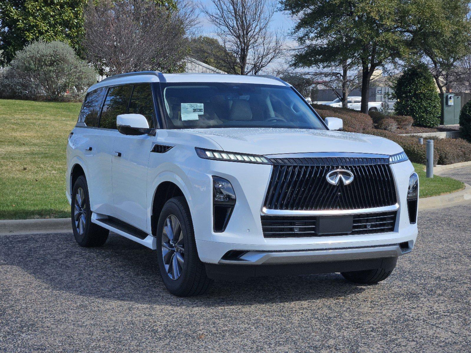 2025 INFINITI QX80 Vehicle Photo in Fort Worth, TX 76132