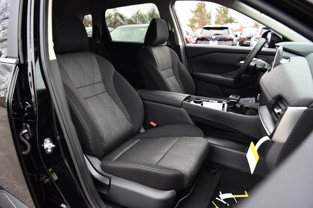 2025 Nissan Rogue Vehicle Photo in Ballwin, MO 63011