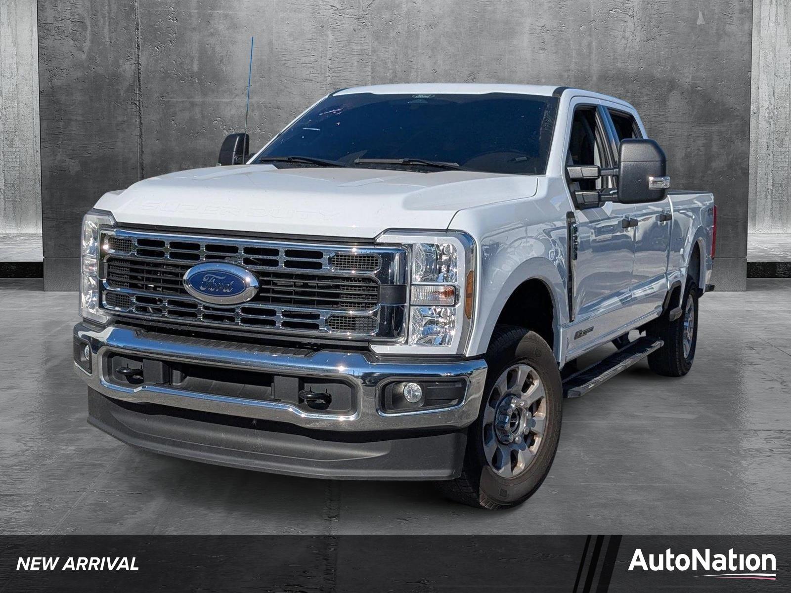 2024 Ford Super Duty F-250 SRW Vehicle Photo in Miami, FL 33015