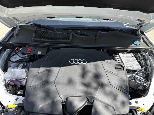 2025 Audi Q7 Vehicle Photo in HOUSTON, TX 77090