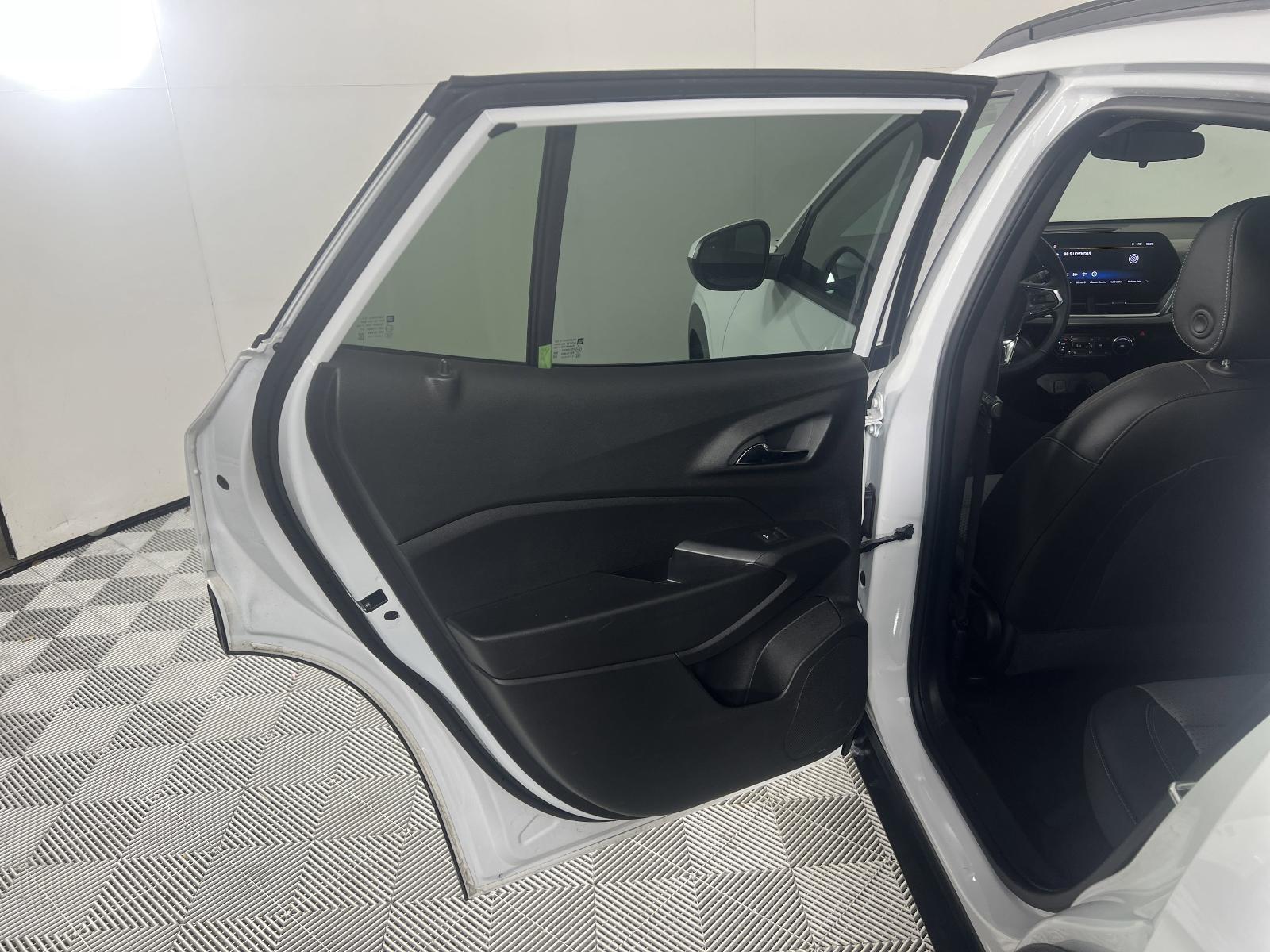 2025 Chevrolet Trax Vehicle Photo in GEORGETOWN, TX 78626-7508