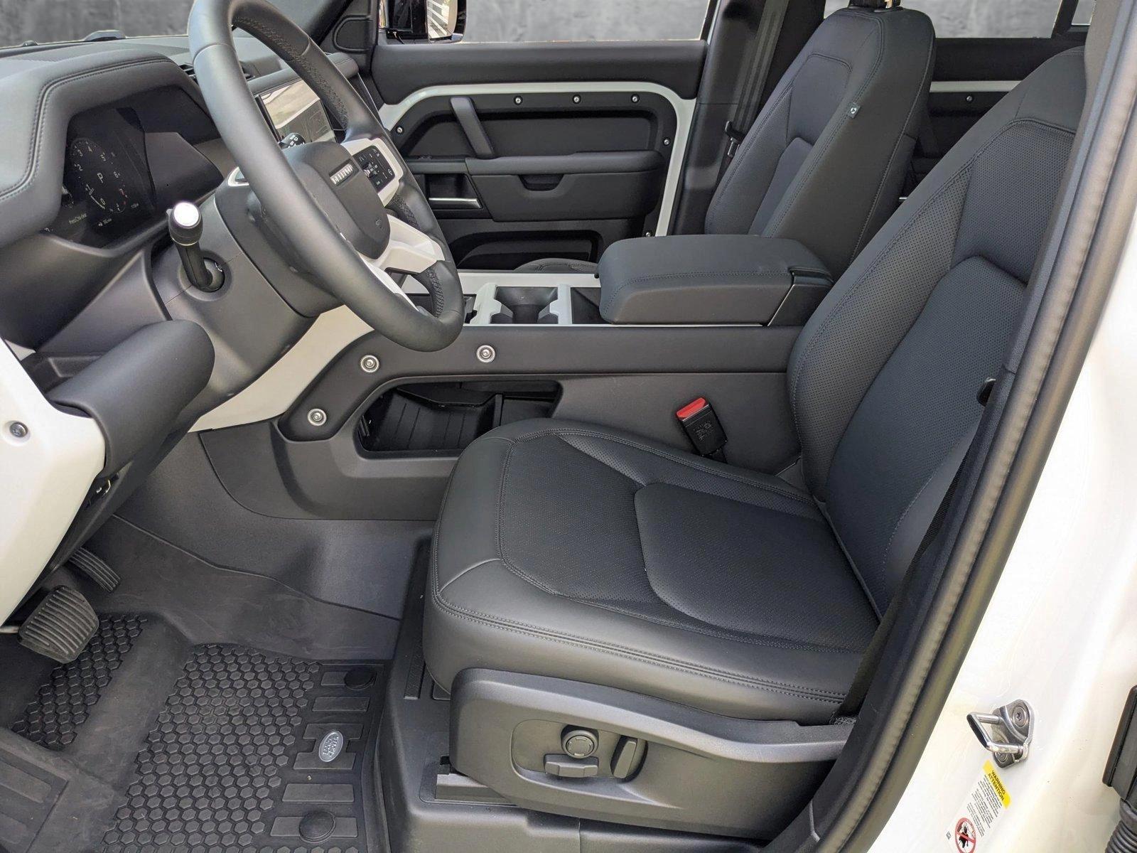 2025 Land Rover Defender Vehicle Photo in Pompano Beach, FL 33064