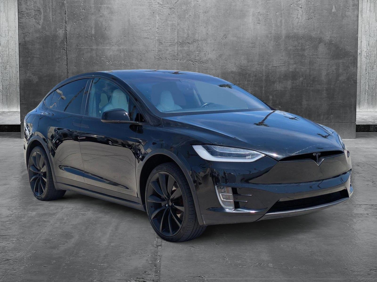 2018 Tesla Model X Vehicle Photo in Tustin, CA 92782