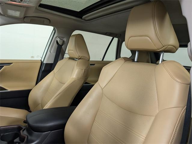 2021 Toyota RAV4 Vehicle Photo in ENGLEWOOD, CO 80113-6708