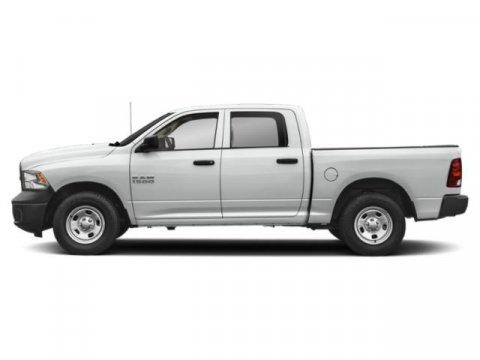 2019 Ram 1500 Classic Vehicle Photo in BRUNSWICK, GA 31525-1881