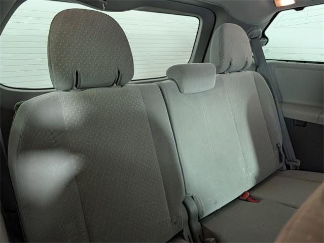 2018 Toyota Sienna Vehicle Photo in ENGLEWOOD, CO 80113-6708