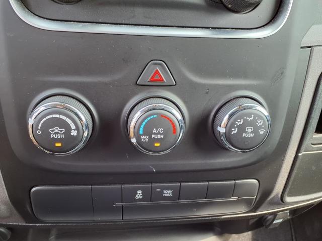 2021 Ram 1500 Classic Vehicle Photo in ROXBORO, NC 27573-6143