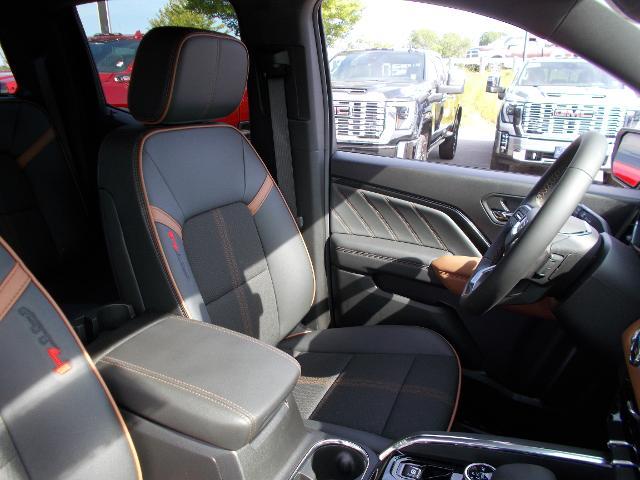 2025 GMC Canyon Vehicle Photo in LOWELL, MA 01852-4336