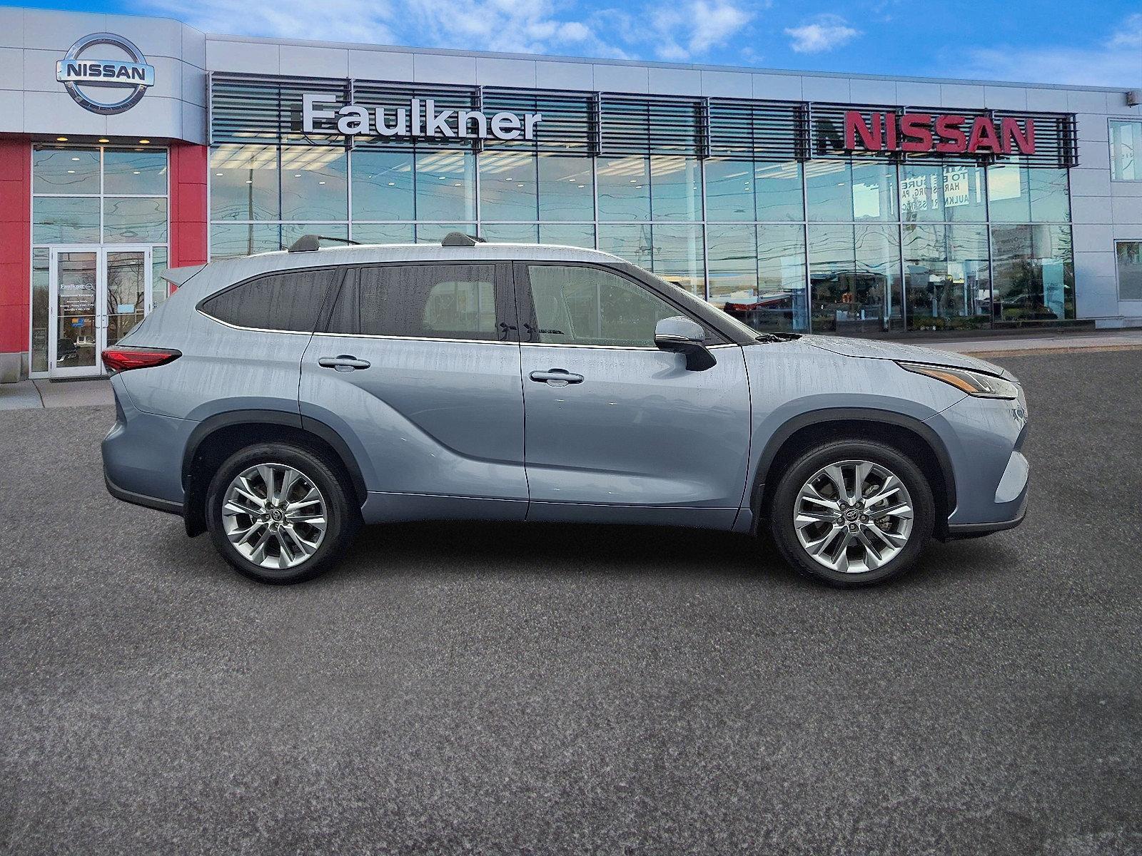 2023 Toyota Highlander Vehicle Photo in Harrisburg, PA 17111-1033