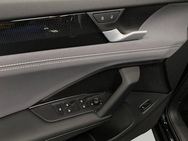 2025 Volkswagen Tiguan Vehicle Photo in Appleton, WI 54913