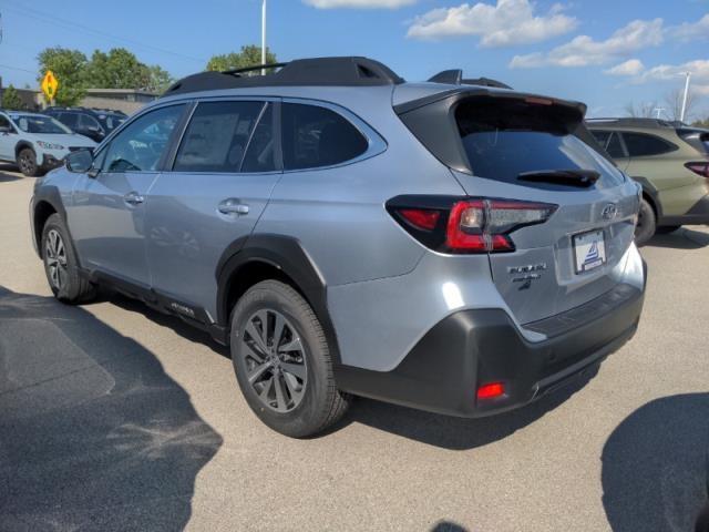 2025 Subaru Outback Vehicle Photo in Green Bay, WI 54304