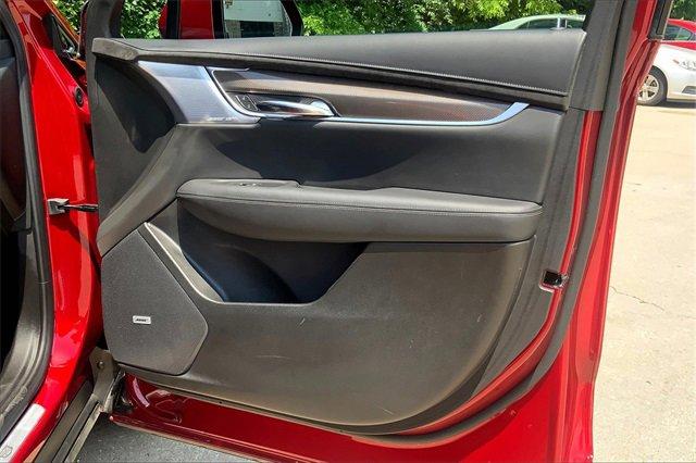 2024 Cadillac XT6 Vehicle Photo in KANSAS CITY, MO 64114-4545