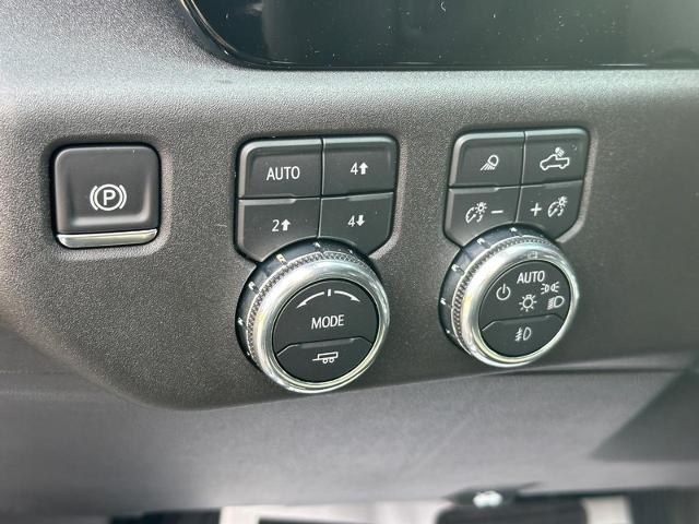 2026 GMC Sierra 1500 Vehicle Photo in COLUMBIA, MO 65203-3903