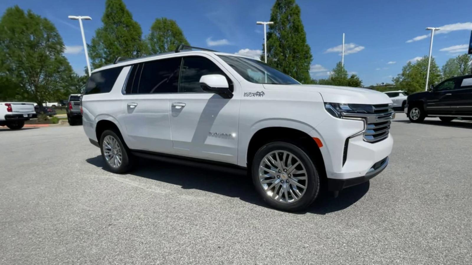 2024 Chevrolet Suburban Vehicle Photo in BENTONVILLE, AR 72712-4322